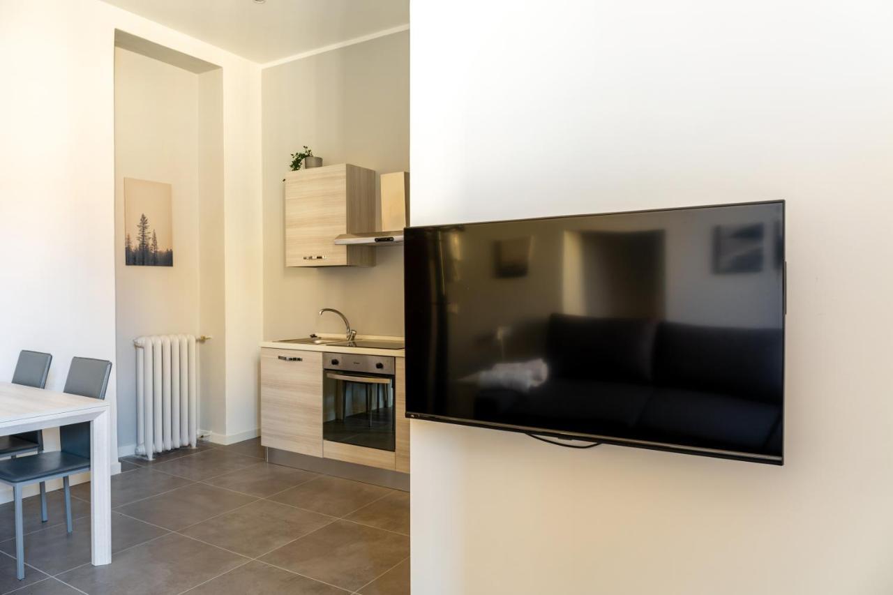 Newly Renovated Loft Near Centrale Милано Екстериор снимка